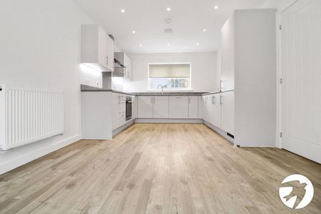 3 bedroom detached house to rent - Photo 3