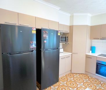 East Brisbane - Photo 2