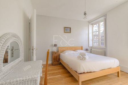 T4 meublé de 159 m² - Place Maréchal Lyautey Lyon 6ème - Photo 3