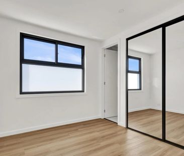 Brand New - Modern Two-Bedroom Townhouse in Prime Reservoir Location - Photo 3