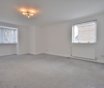 2 bedroom flat to rent, - Photo 2