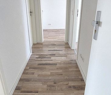 Schöne 3 Raumwohnung in der 3 Etage mit Balkon zu vermieten, im familiärer Umgebung - Photo 3