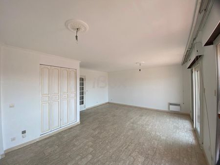 Appartement 5 pièce(s) 3 chambre(s) 93.15 m² - Photo 2