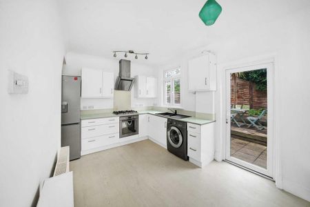 2 bedroom house to rent - Photo 2