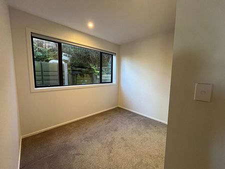 Charming 3BR Unit in Royal Heights! - Photo 3