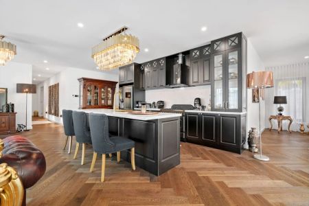 Serenity, Space and Family Comfort in a Leafy Lifestyle Setting - Photo 5