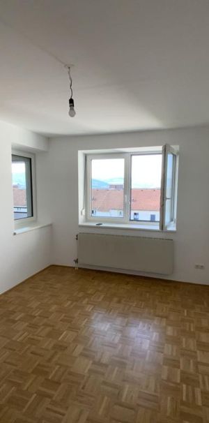 großzügige 3- Raum Wohnung - Photo 2