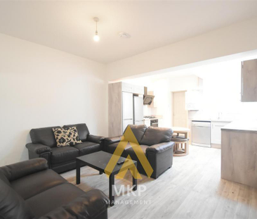 6 bedroom terraced house to rent - Photo 3