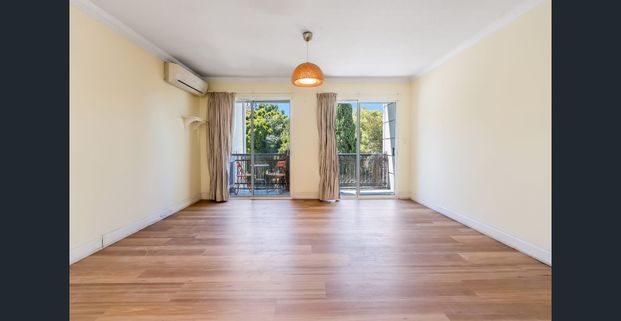 Two bedroom, two bathroom apartment in the heart of West Perth. - Photo 1