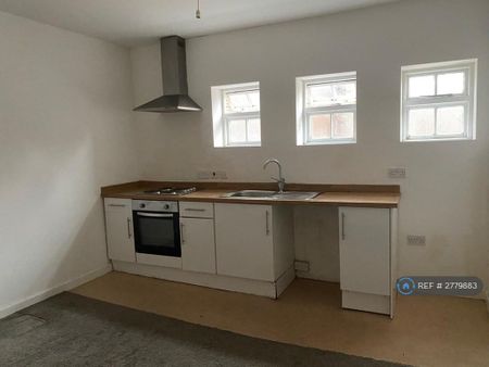 2 bedroom flat to rent - Photo 3