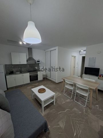 Alquiler de estudio en Calle Ventura Rodríguez - Photo 3