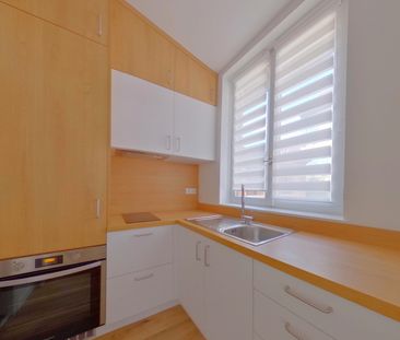 STUDIO PROXIMITE GRAND RUE - Photo 2
