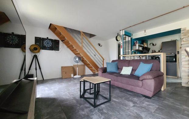 APPARTEMENT TRIPLEX MEUBLÉ QUIMPER – QUARTIER PRAT AR ROUZ 105 M² - Photo 1