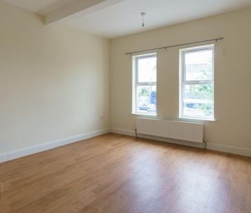 47a Church Place, Lurgan, BT66 6HD - Photo 1