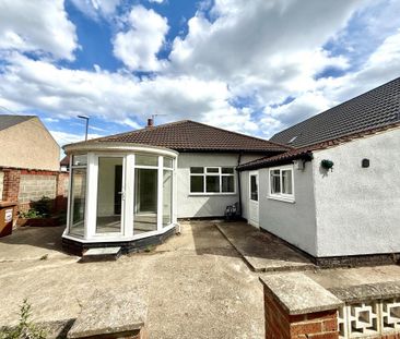3 bedroom detached bungalow to rent - Photo 2