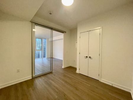 For Lease - 357 King Street Unit# 2004, Toronto, Ontario - Photo 4