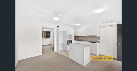 ATTENTION OVER 65'S - 1 BEDROOM UNIT IN PENINSULA VILLAGE - Photo 4