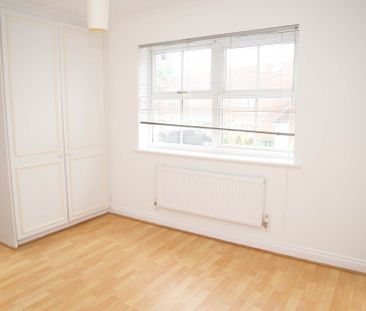Price £1,700 pcm - Available Now - Unfurnished - Photo 4