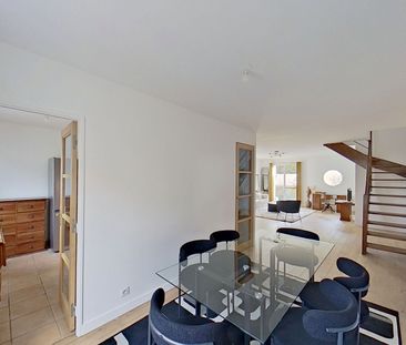 Location Appartement 5 pièces 113m² - Photo 3