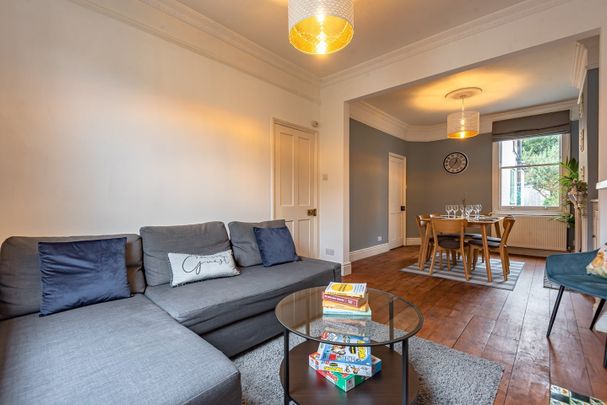 2 Bed Terraced House, Donnington Gardens, RG1 - Photo 1