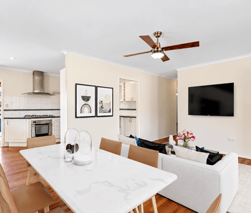 Comfortable and convenient family living - Photo 2