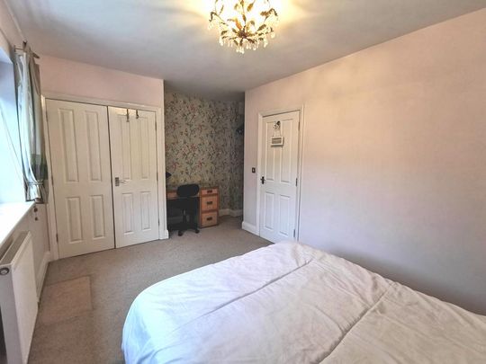 3 bedroom semi-detached house to rent - Photo 1