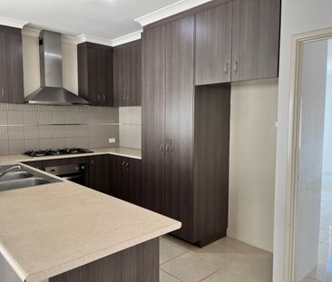 22 Goa Vista, Bennett Springs WA 6063 - House For Rent | Domain - Photo 3