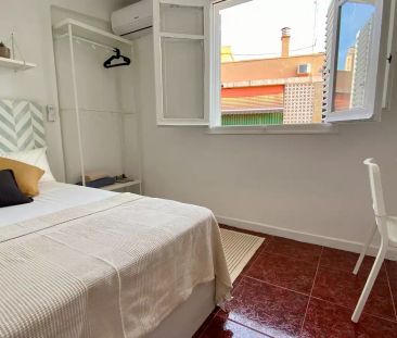 Rooms in shared apartment in Benicalap, València - Photo 4