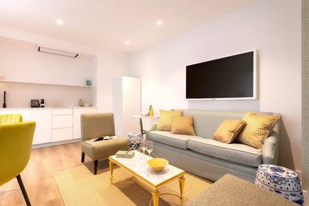 Calle Betis, Sevilla, Andalusia 41010 - Photo 2