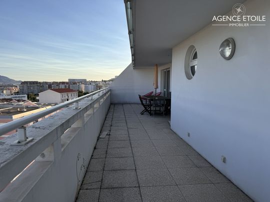 Appartement 4 pièces 83m2 MARSEILLE 10EME 1 620 euros - Photo 1