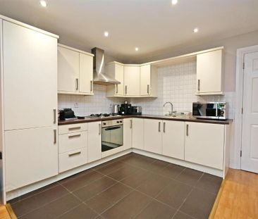 2g The Demesne, Carryduff, Belfast, BT8 8GW - Photo 2