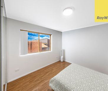 Premium Two Bedroom Apartment Moments from Parramatta CBD - 950M To... - Photo 6