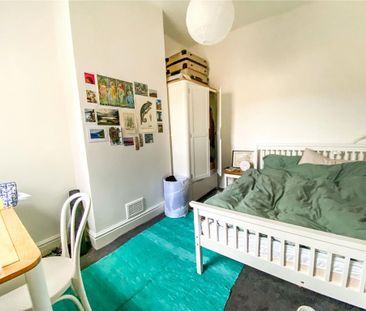 4 bedroom terraced house to rent - Photo 1