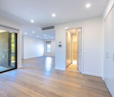 1/150 Power Avenue, Chadstone VIC 3148 - Townhouse For Rent | Domain - Photo 2