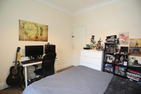 Grasmere Street (4 bed) - Photo 3