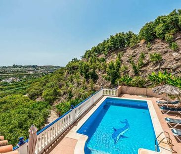 Country Property in Nerja, Andalucia , Costa del Sol - Photo 4