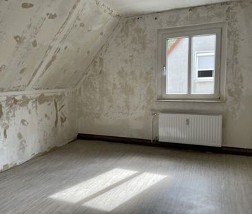 Endlich Zuhause: günstig geschnittene 3,5-Zimmer-Wohnung (WBS) - Photo 4