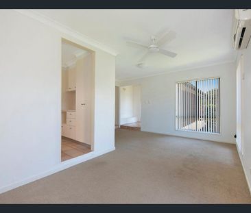 STYLISH HOME IN HELENSVALE NOW AVAILABLE FOR RENT, PRIME LOCATION -... - Photo 2