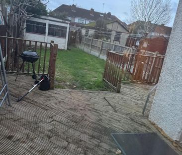 1 bedroom in a house share to rent - Photo 3