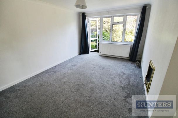 2 bedroom Flat To Let Total Size: 692 SQ FT - Photo 1