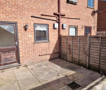 Crest View, Nottingham, Nottinghamshire, NG5 - Photo 6