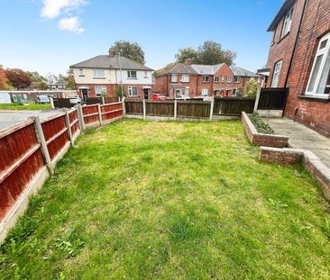 3 bedroom semi-detached house to rent - Photo 2