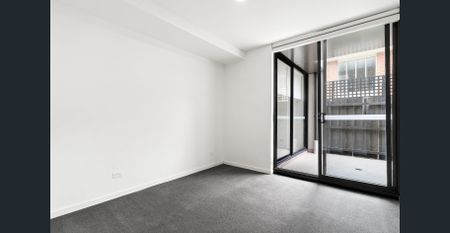 Exclusive Two-Bedroom Apartment with Entertainers Courtyard - Photo 4