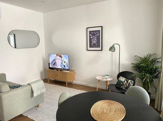 Rua da Senhora da Glória, Lisbon, Lisbon 1170-354 - Photo 1