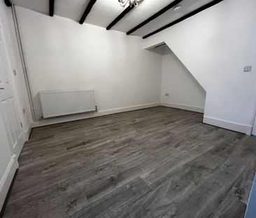 2 bedroom terraced house to rent - Photo 2