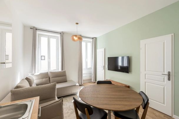 Location Appartement 2 pièces 31m² MARSEILLE 6ème - Photo 1
