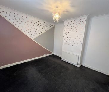 2 bed Terraced - To Let - Photo 3
