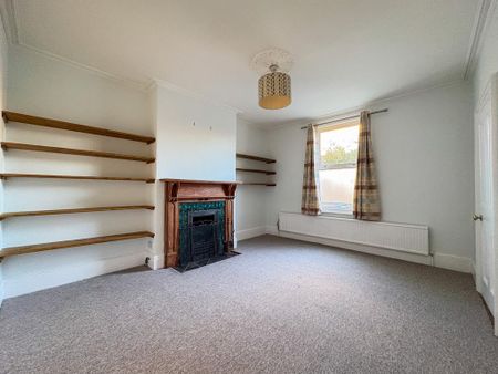 3 bedroom semi-detached house to rent - Photo 4