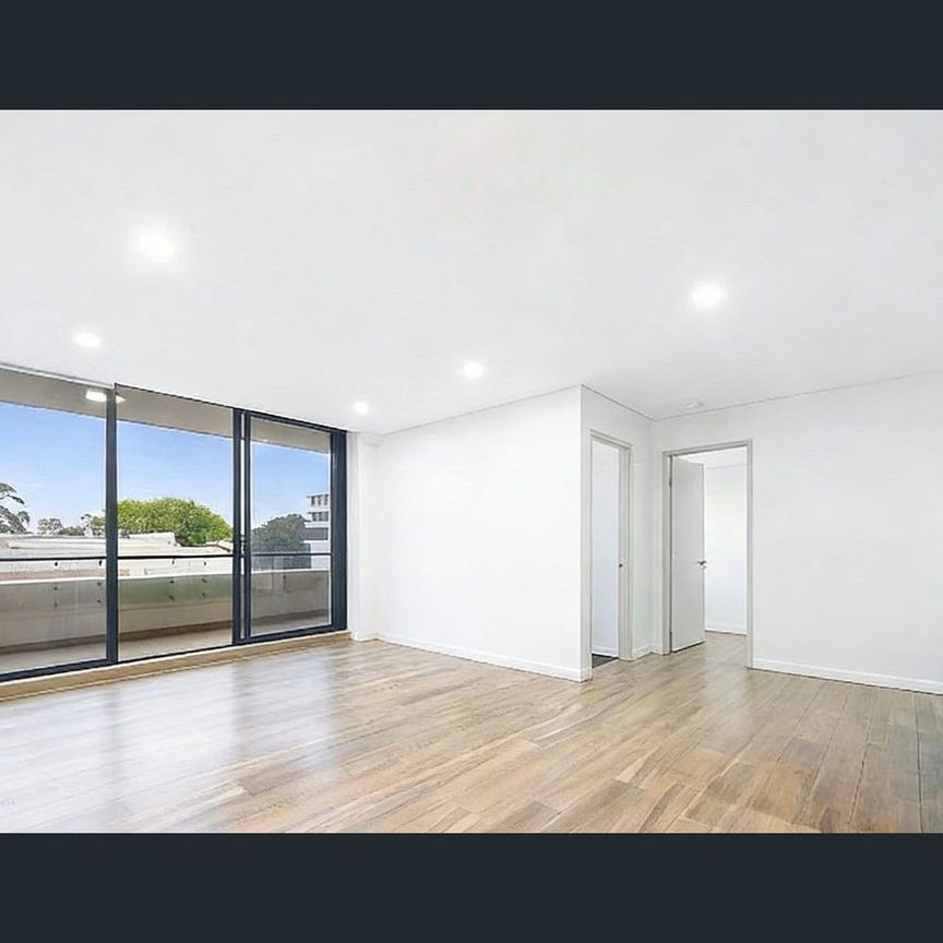 Luxury 3 Bedroom with 2 bathroom for Rent - Photo 1