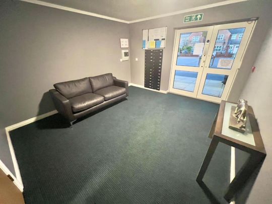 2 bedroom private hall to rent - Photo 1